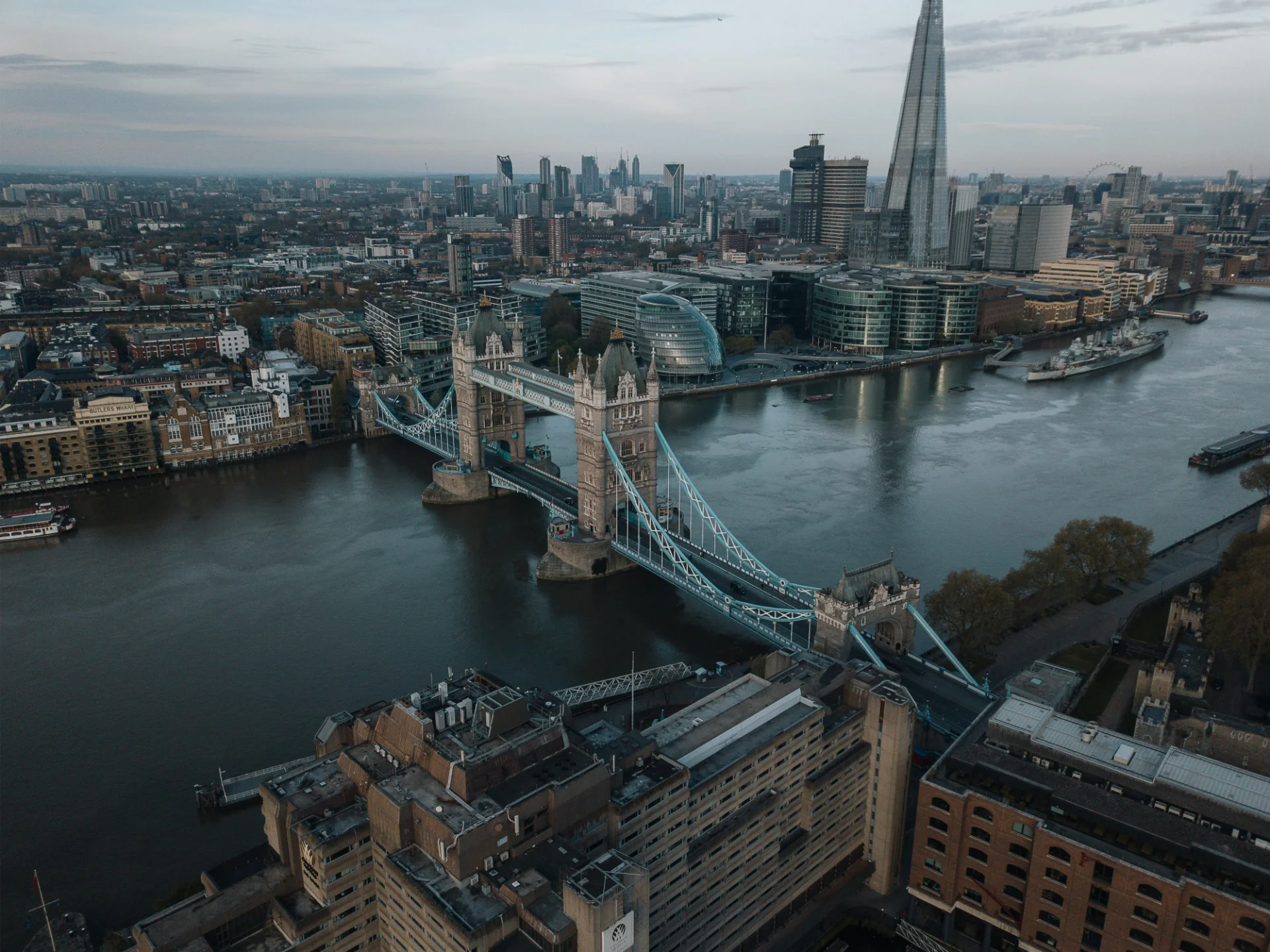 PRC Luxury Travel Chauffeur in London