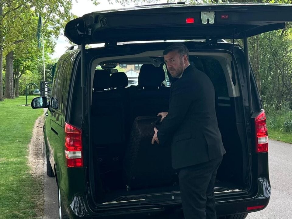 PRC Luxury Travel Essex Experience the Pinnacle of Luxury Travel Airport Transfers