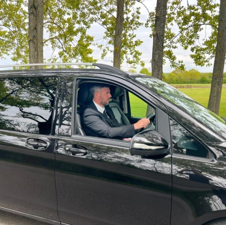PRC Luxury Travel Essex Experience the Pinnacle of Luxury Travel Chauffeur and Executive Taxi Services in Essex and London
